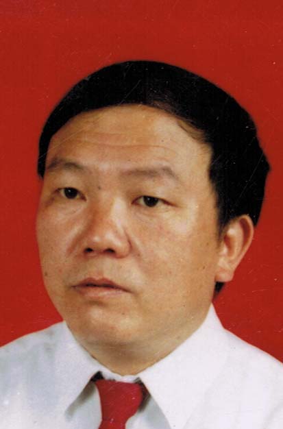 8王建忠（四、五届）.jpg